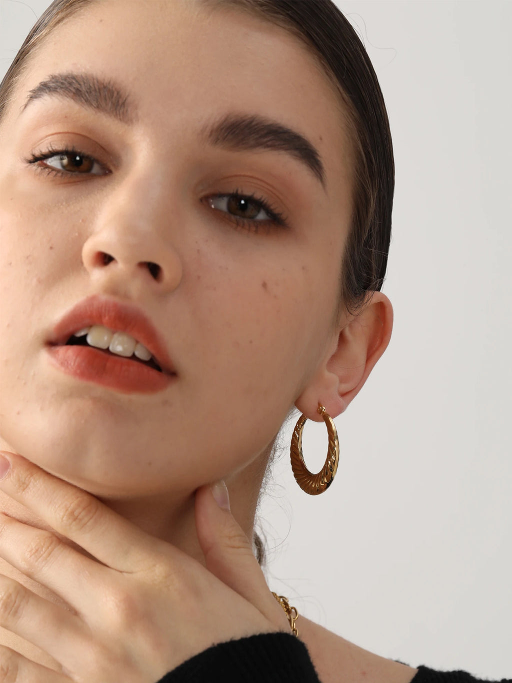 ASONSTEEL Fashion Luxury Exaggerated Circular Snake Hoop Earrings Pattern Serpentine Stainless Steel Jewelry Party Unique Design